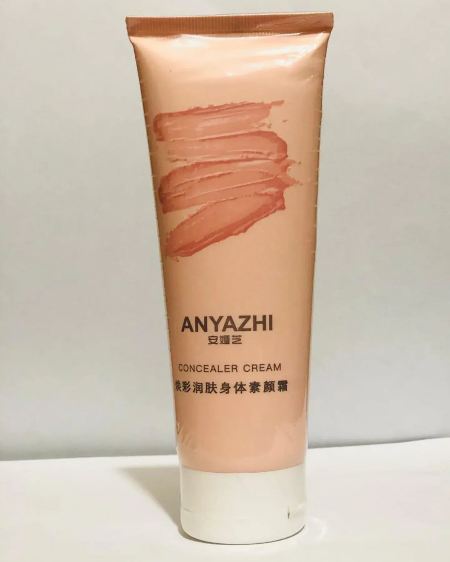Anyazhi Concealer Cream – Lightweight, full-coverage concealer that effortlessly hides dark circles, blemishes, and imperfections while nourishing your skin.